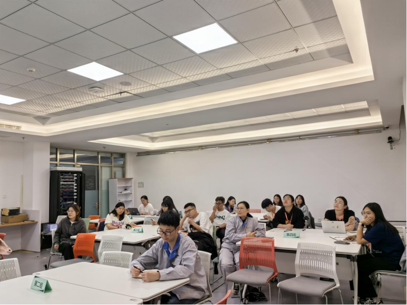 易利ezweb光电ESG报告解读丨以刷新为楫 驭机缘之风 铸价值长虹